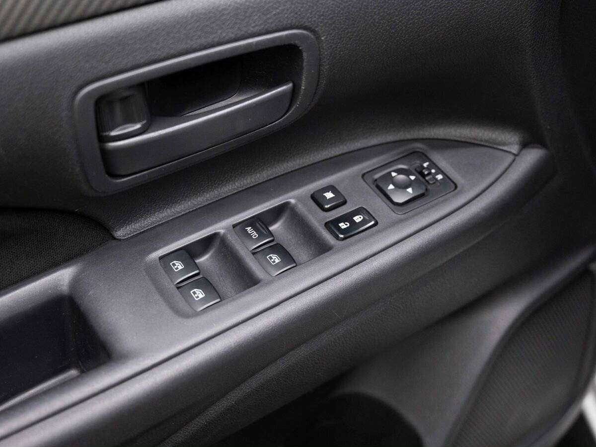 Купить Mitsubishi Outlander, 2017, 152 152 км, фото №18