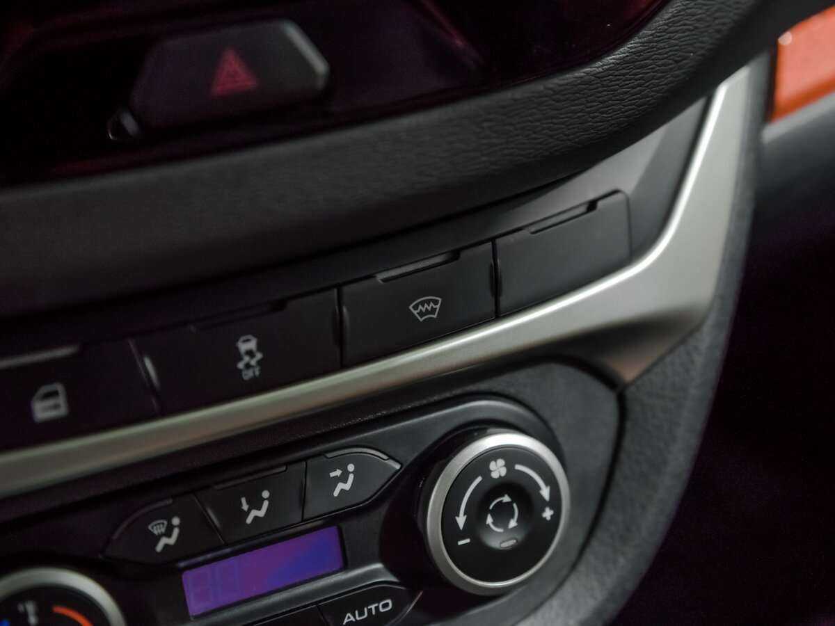 Купить Lada (ВАЗ) Vesta SW Cross, 2020, 37 532 км, фото №10