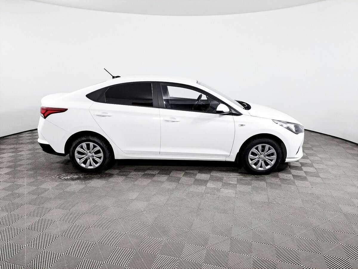 Купить Hyundai Solaris, 2021, 82 150 км, фото №4