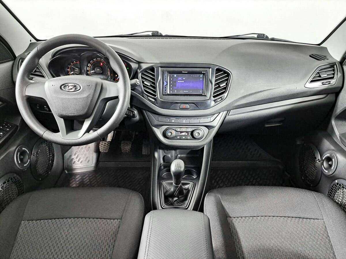 Купить Lada (ВАЗ) Vesta, 2017, 76 000 км, фото №12