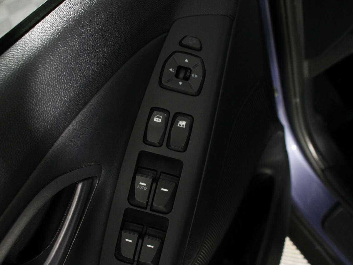 Купить Hyundai ix35, 2013, 182 117 км, фото №13