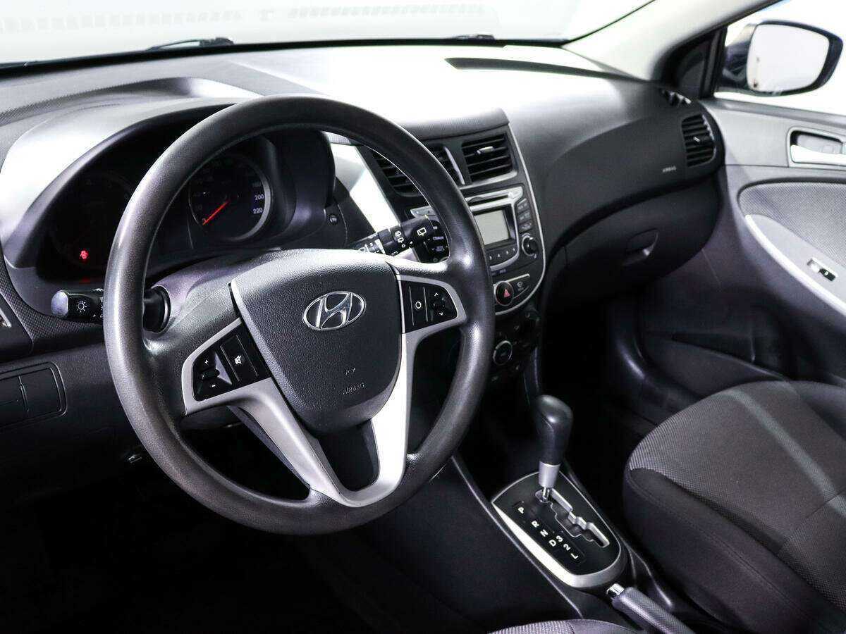 Купить Hyundai Solaris, 2013, 183 770 км, фото №12