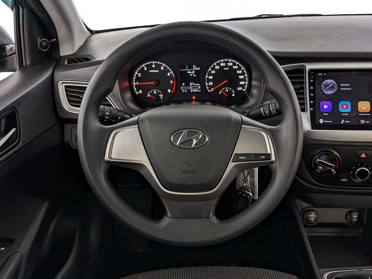 Купить Hyundai Solaris, 2019, 64 956 км, фото №17