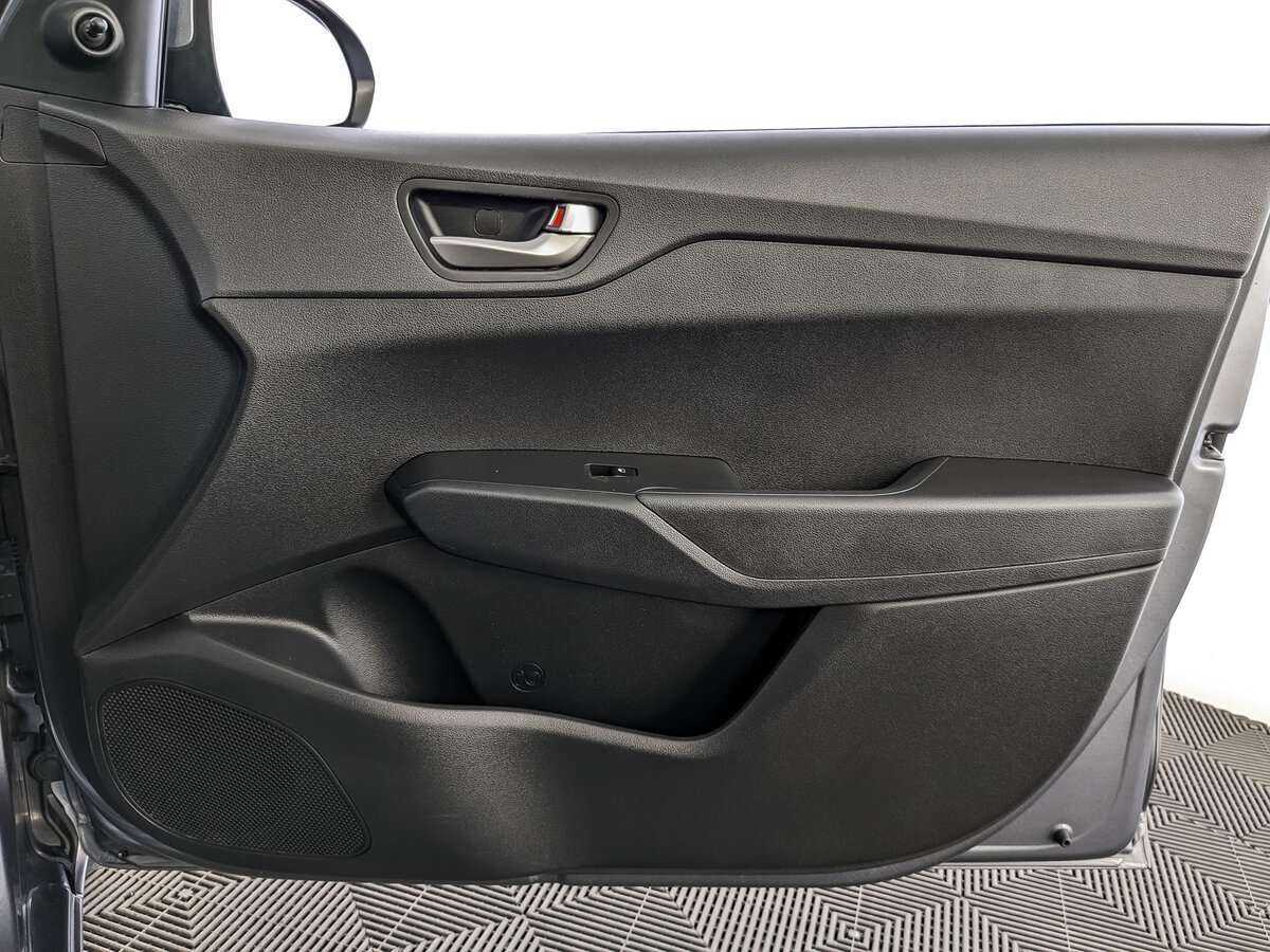 Купить Hyundai Solaris, 2019, 64 956 км, фото №20