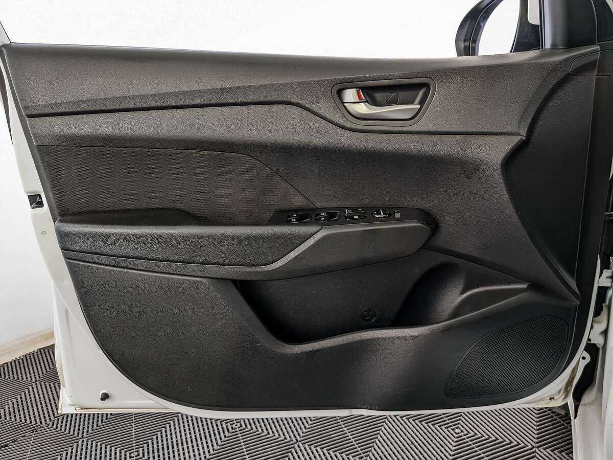 Купить Hyundai Solaris, 2019, 78 101 км, фото №15