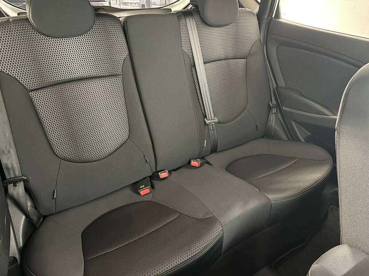 Купить Hyundai Solaris, 2016, 157 958 км, фото №14