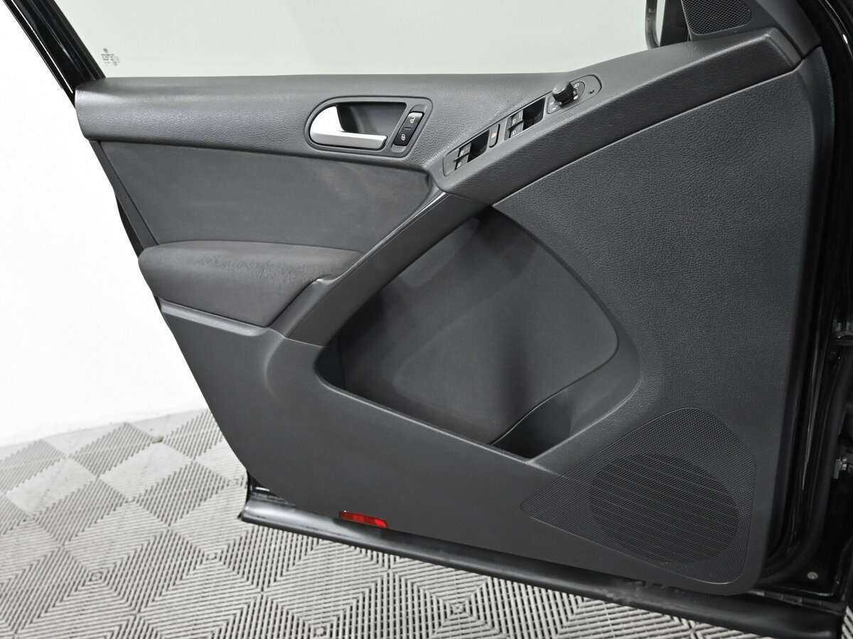 Купить Volkswagen Tiguan, 2013, 130 000 км, фото №7