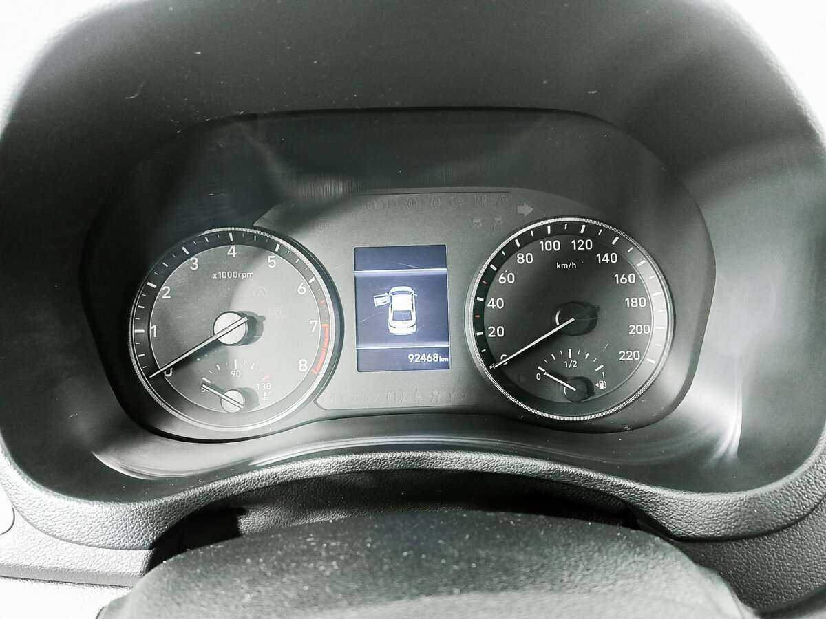 Купить Hyundai Solaris, 2017, 92 453 км, фото №11