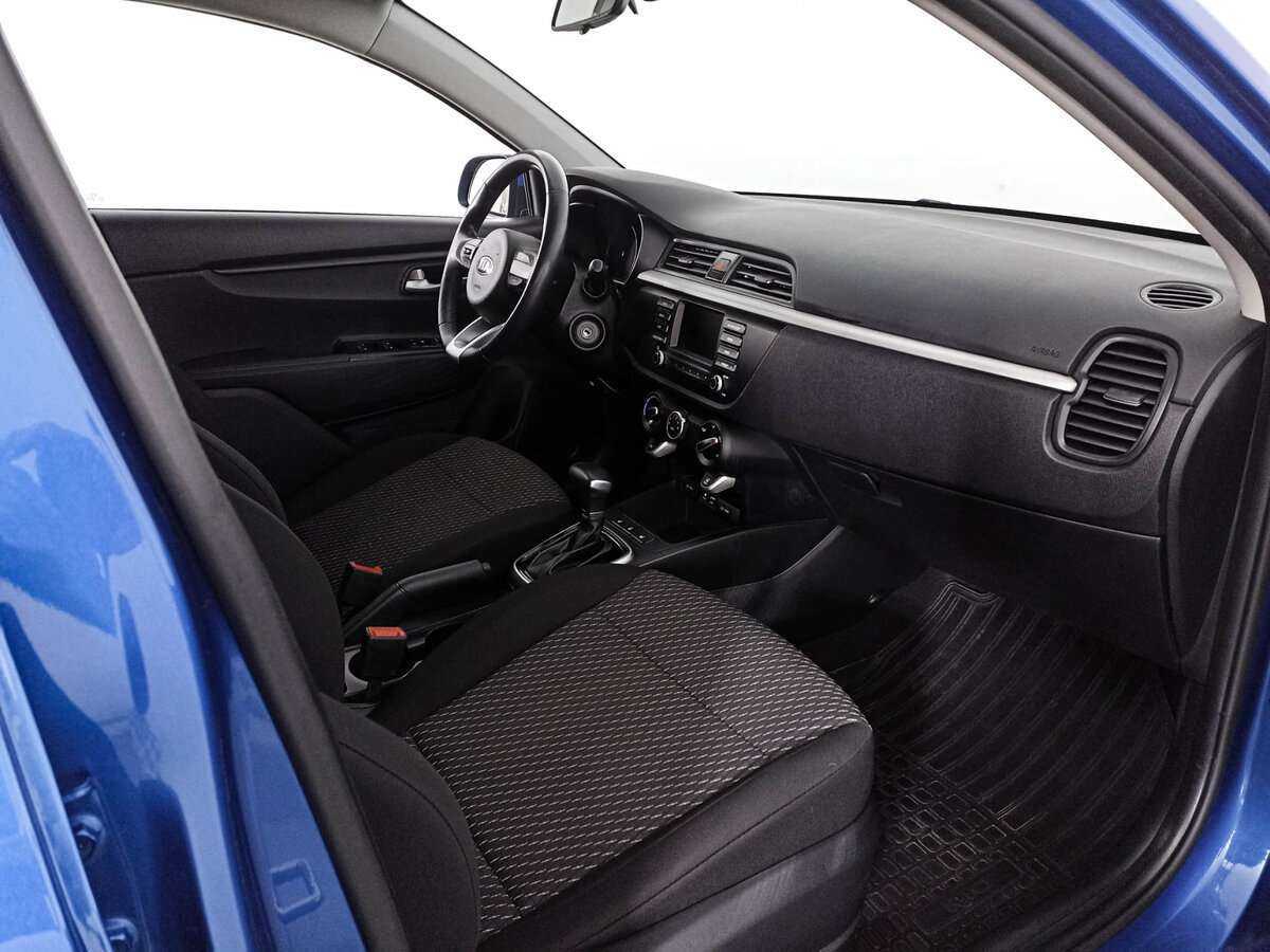 Купить Kia Rio X-Line, 2017, 71 763 км, фото №9