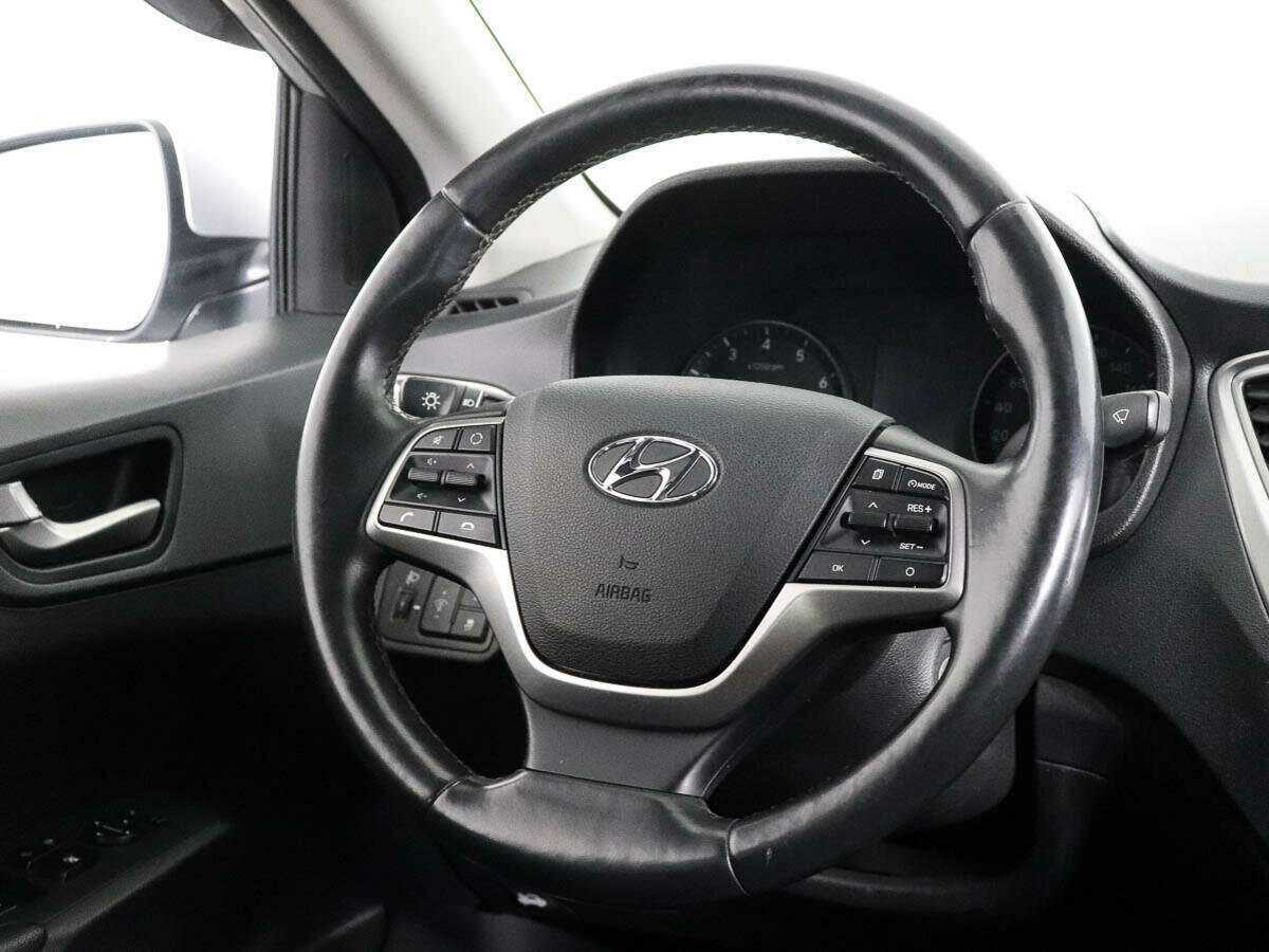 Купить Hyundai Solaris, 2019, 71 041 км, фото №13