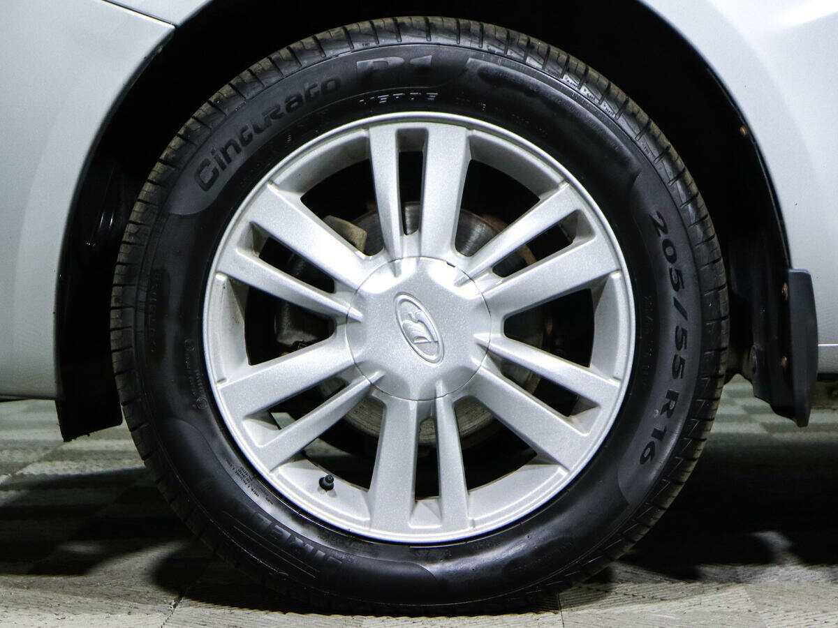 Купить Lada (ВАЗ) Vesta SW, 2019, 66 000 км, фото №16