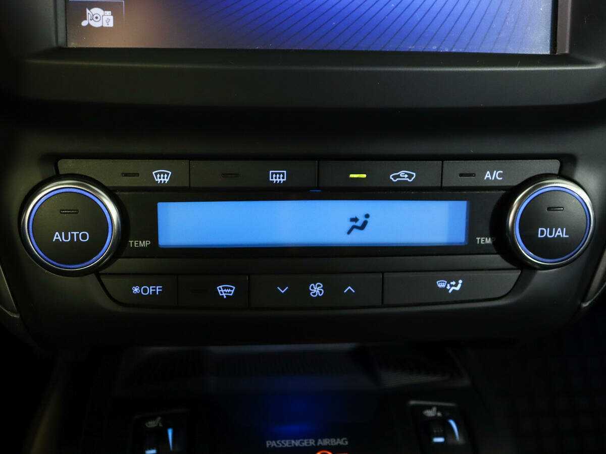 Купить Toyota Avensis, 2018, 138 577 км, фото №20