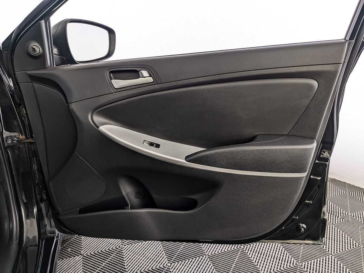 Купить Hyundai Solaris, 2013, 140 747 км, фото №21