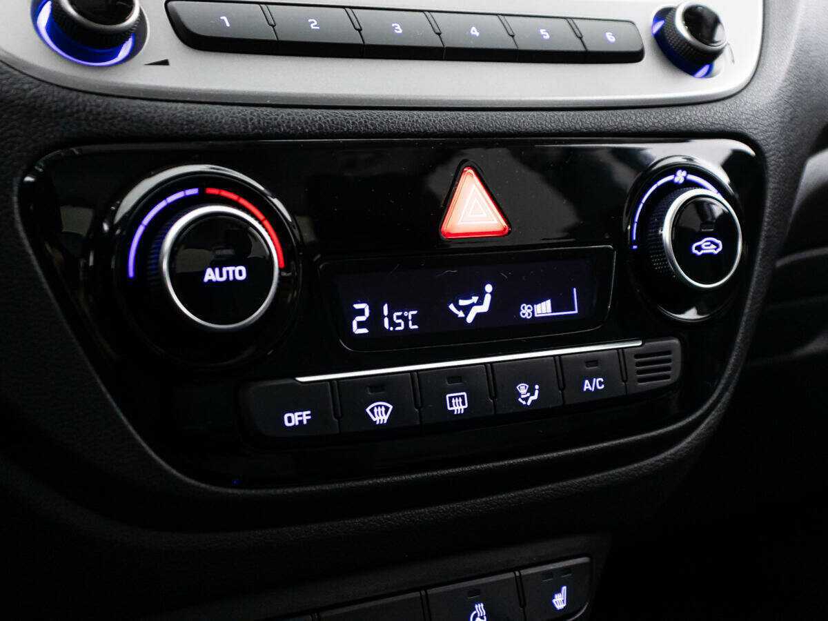 Купить Hyundai Solaris, 2019, 84 891 км, фото №16