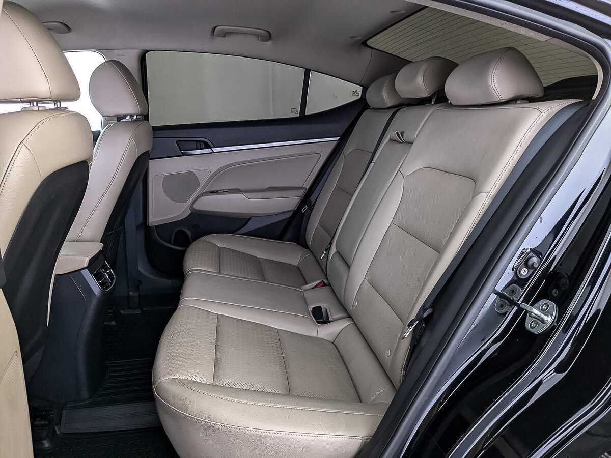 Купить Hyundai Elantra, 2017, 158 812 км, фото №18