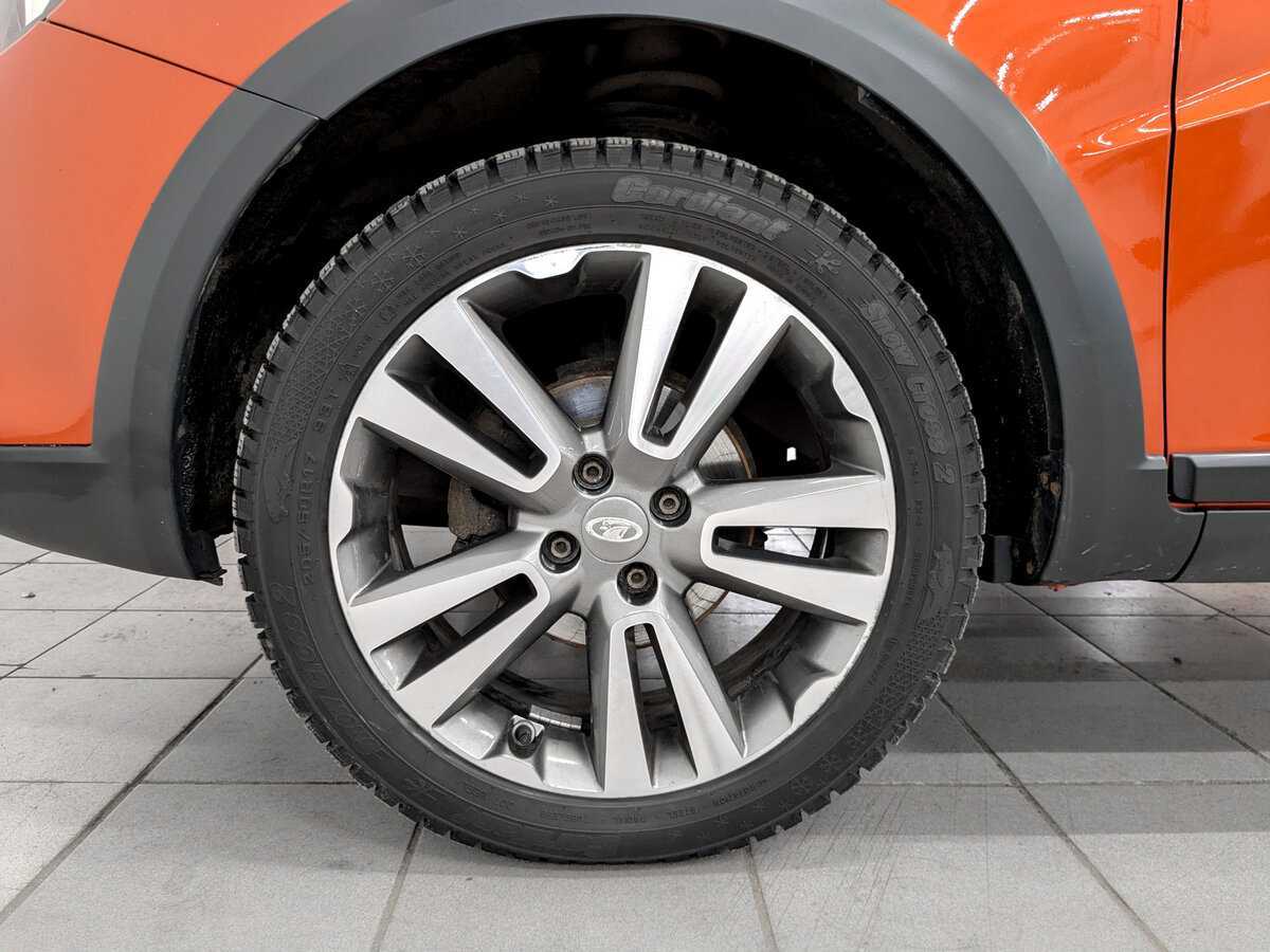 Купить Lada (ВАЗ) Vesta SW Cross, 2019, 99 311 км, фото №17