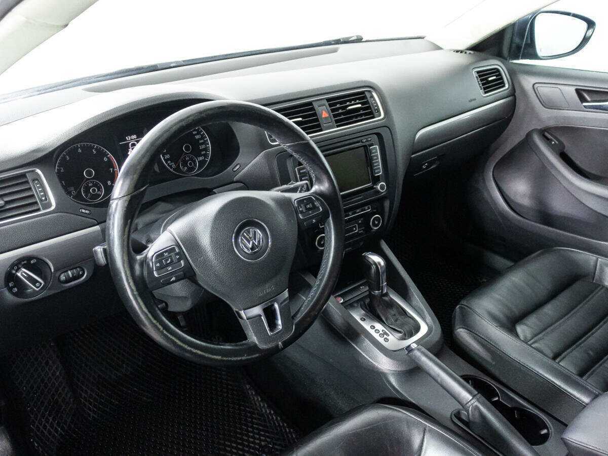 Купить Volkswagen Jetta, 2012, 197 967 км, фото №11