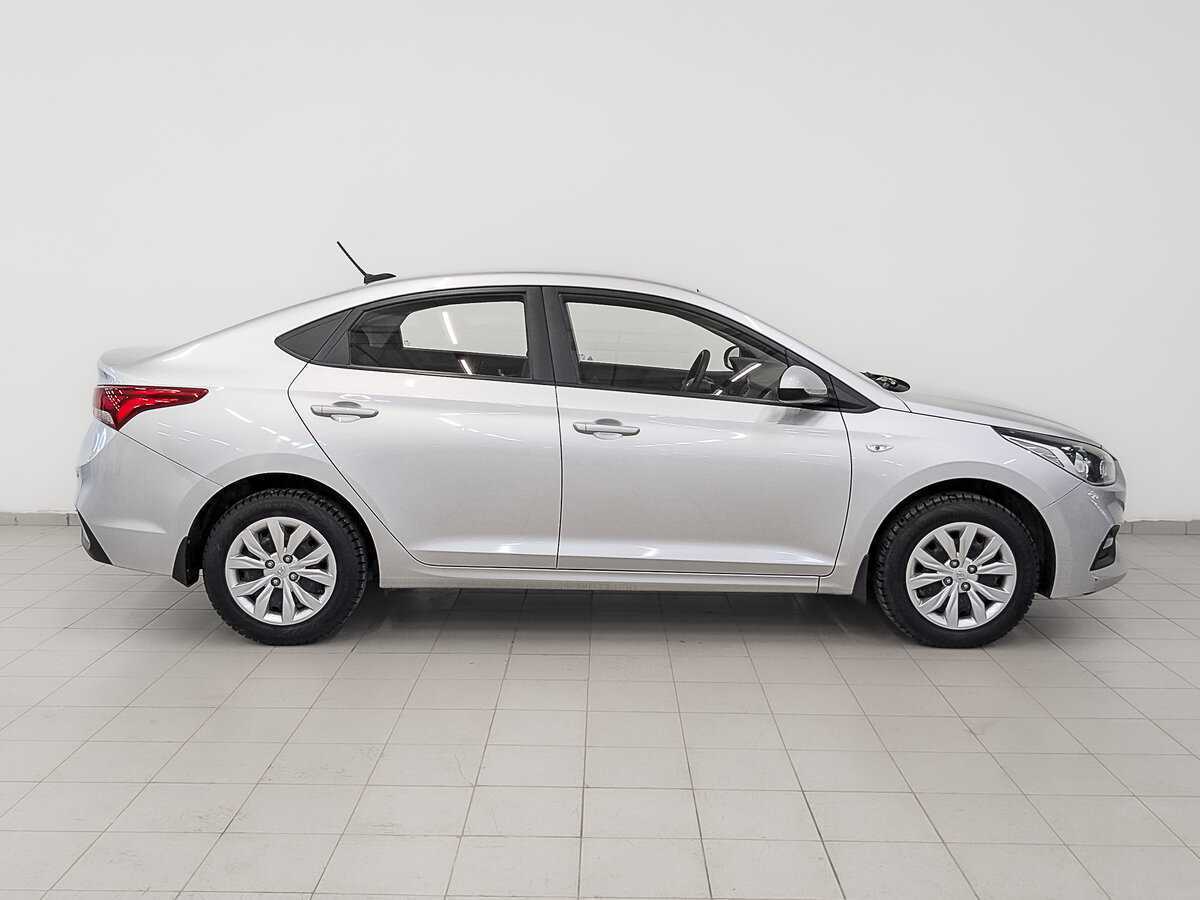 Купить Hyundai Solaris, 2018, 59 228 км, фото №4