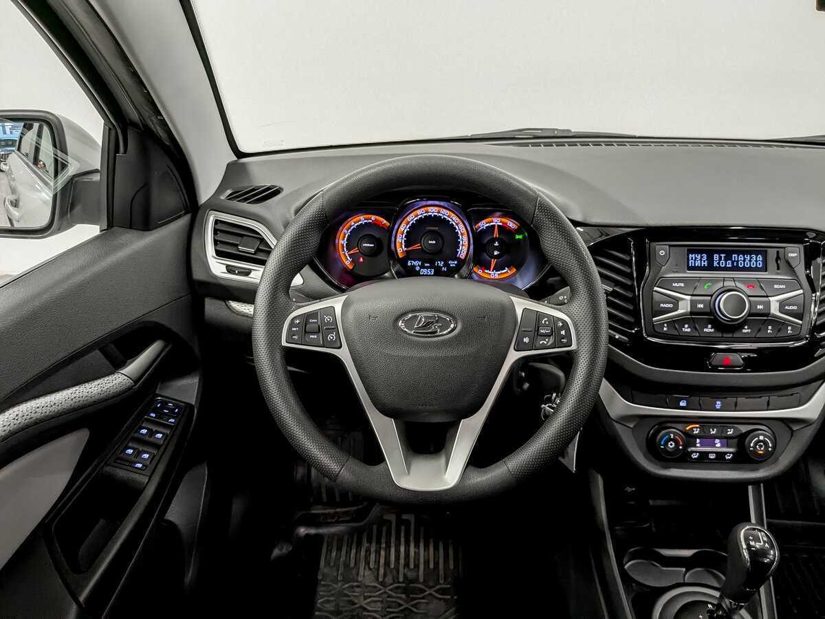 Купить Lada (ВАЗ) Vesta SW Cross, 2019, 67 452 км, фото №19