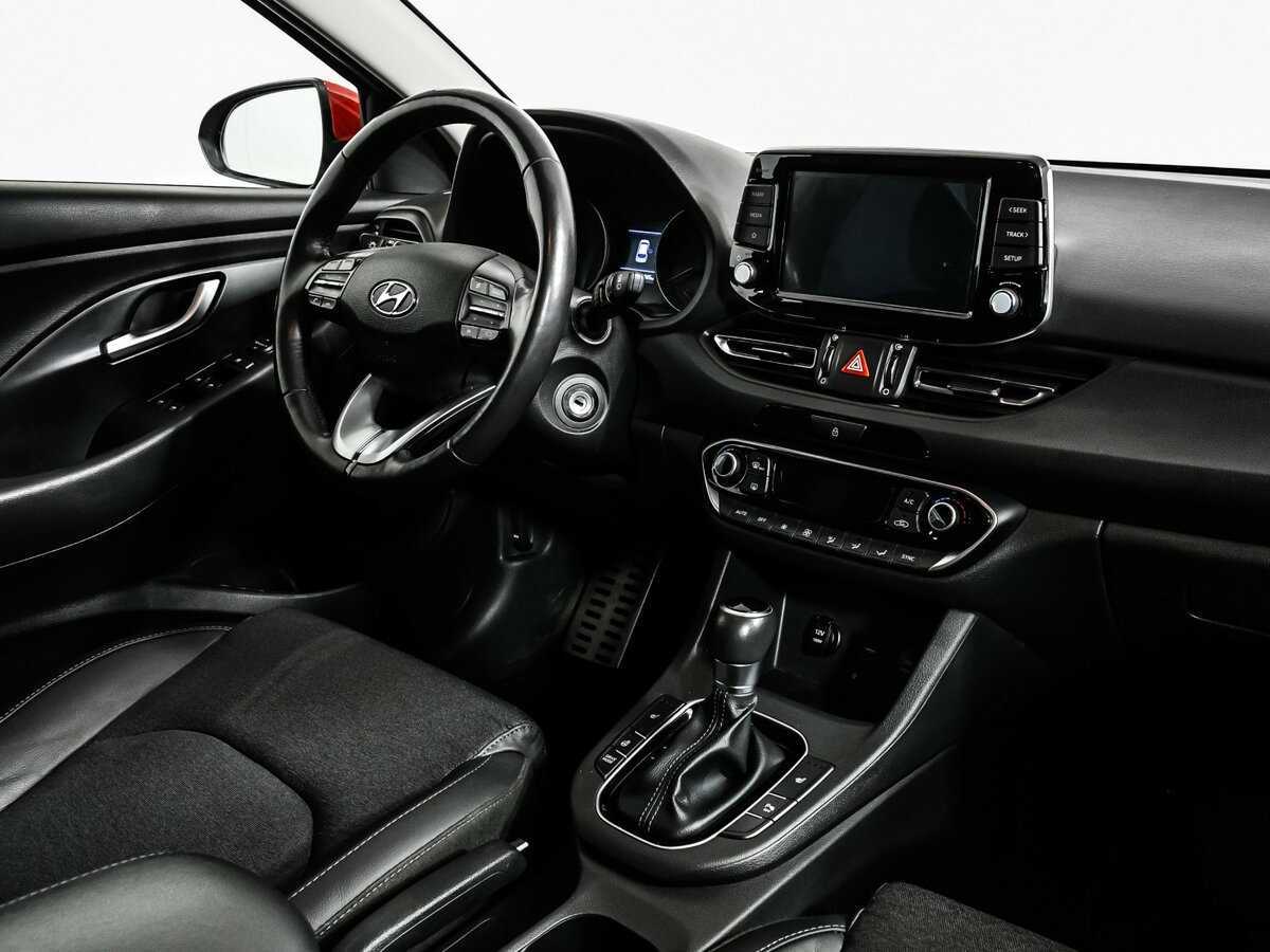 Купить Hyundai i30, 2022, 48 385 км, фото №9
