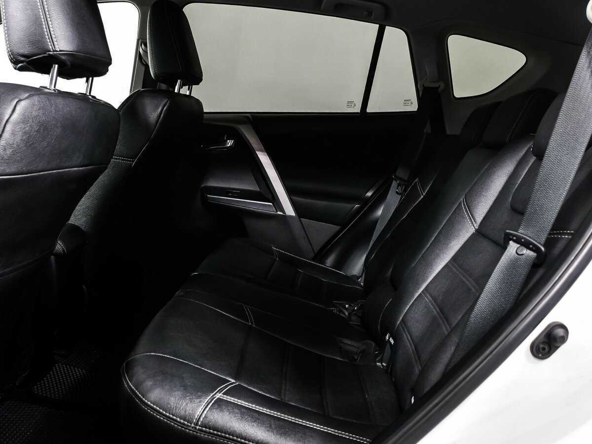 Купить Toyota RAV4, 2017, 168 947 км, фото №12