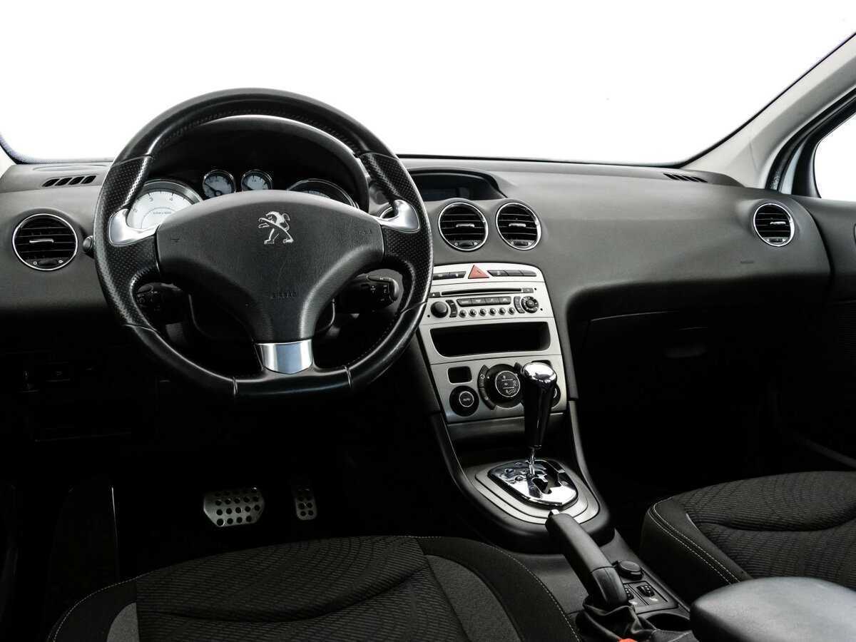 Купить Peugeot 408, 2016, 119 857 км, фото №9
