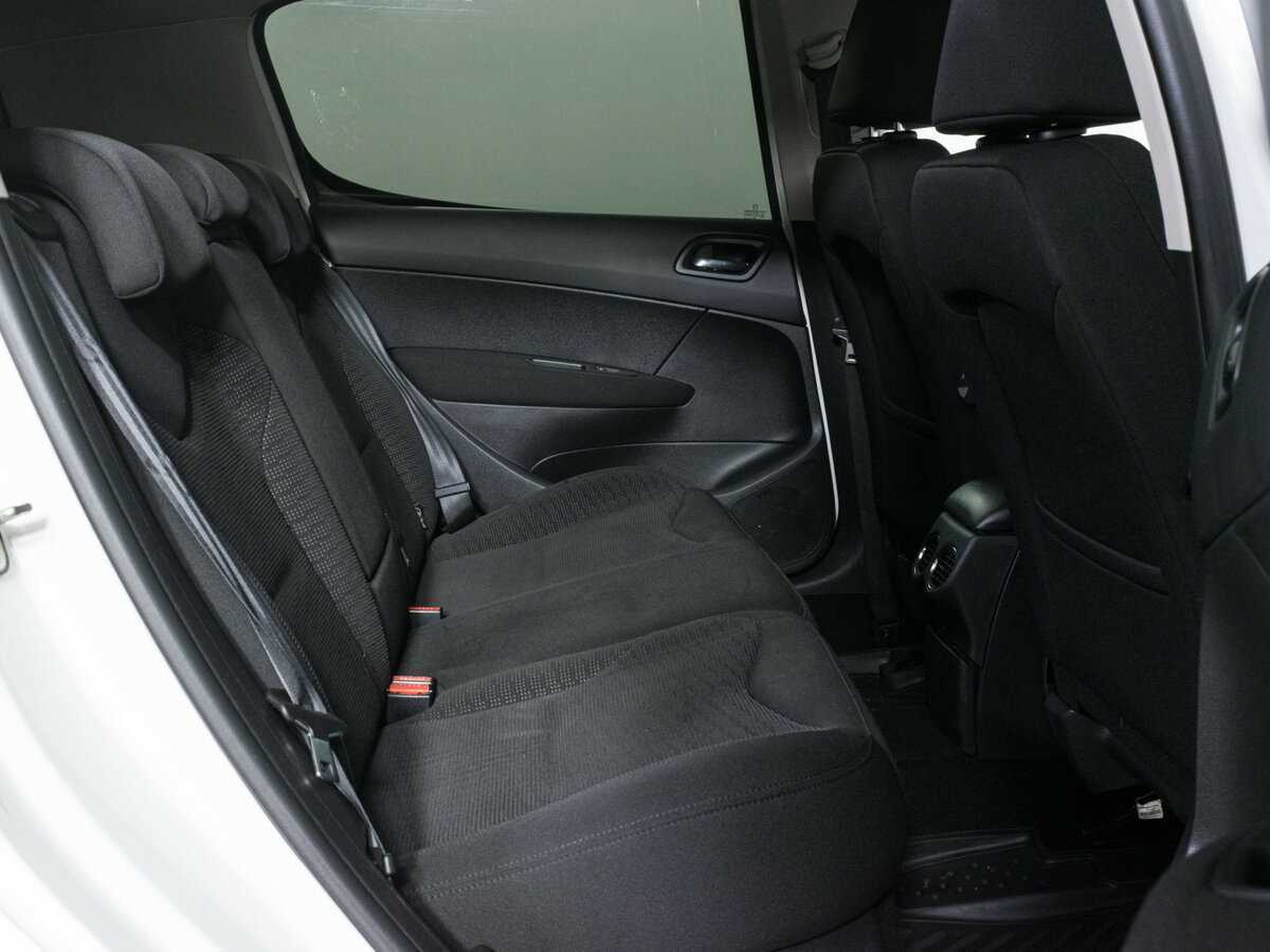 Купить Peugeot 308, 2012, 151 480 км, фото №10