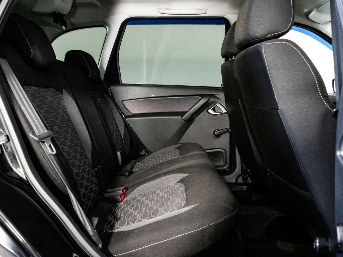 Купить Lada (ВАЗ) Granta Cross, 2023, 21 852 км, фото №11