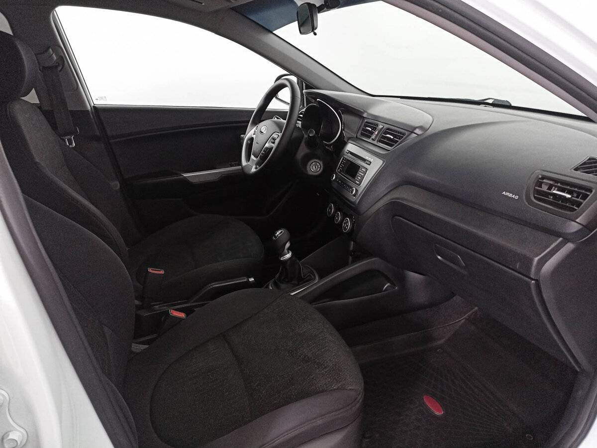 Купить Kia Rio 6-speed, 2015, 216 395 км, фото №11