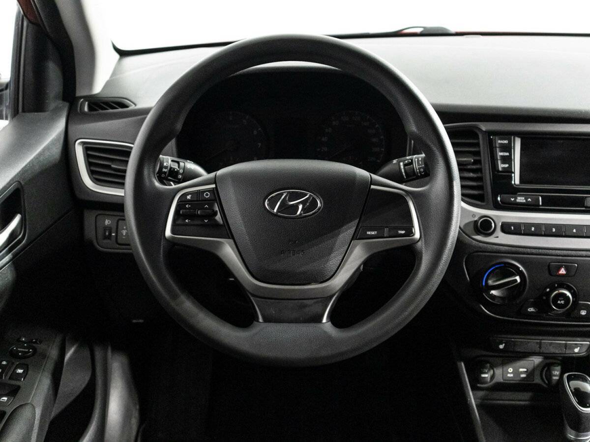 Купить Hyundai Solaris, 2018, 154 973 км, фото №17