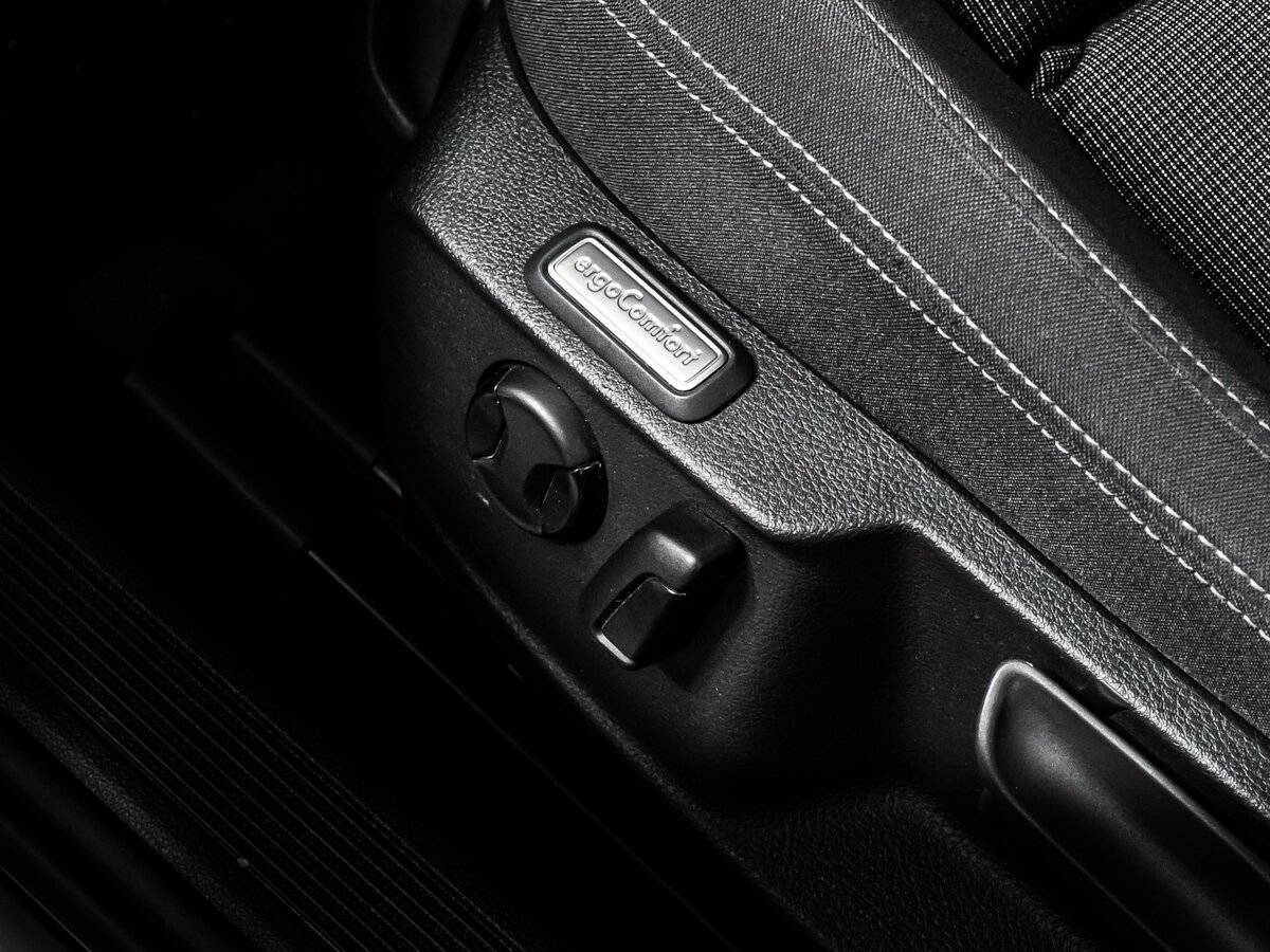 Купить Volkswagen Passat, 2018, 99 000 км, фото №19